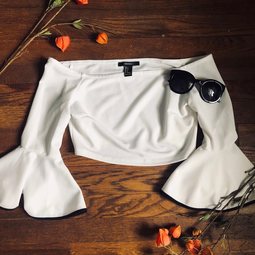 White off the shoulder bell sleeved crop top